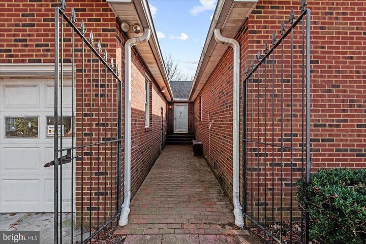 Property Photo:  1606 Prospect Hill Road  VA 22520 