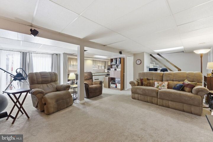 Property Photo:  8601 Kenilworth Drive  VA 22151 