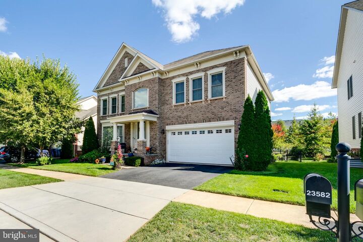 Property Photo:  23582 Prosperity Ridge Place  VA 20148 