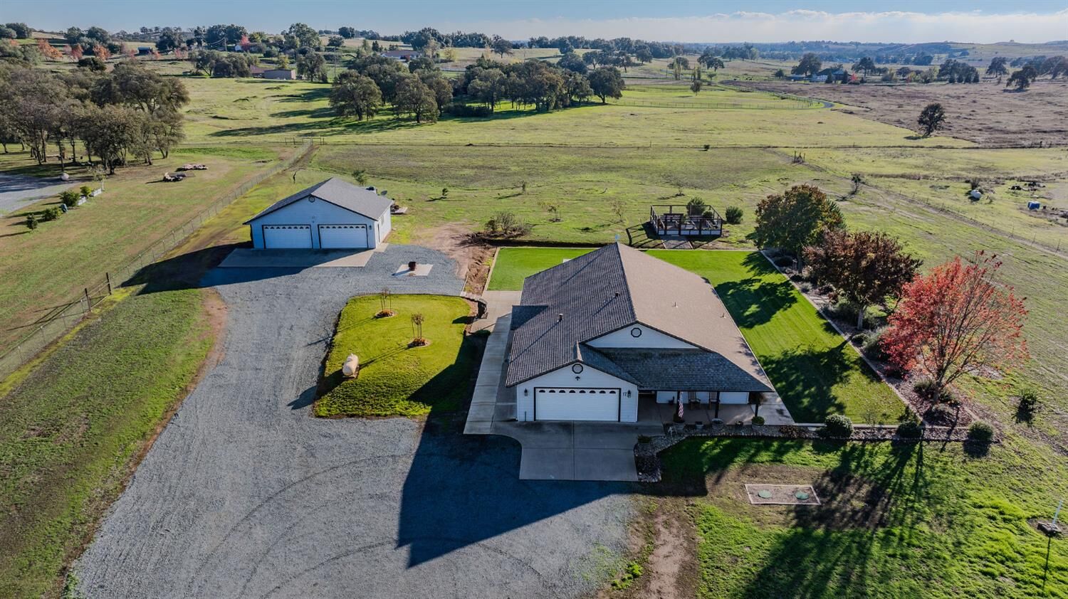 Property Photo:  17 Sara-Lex Court  CA 95252 