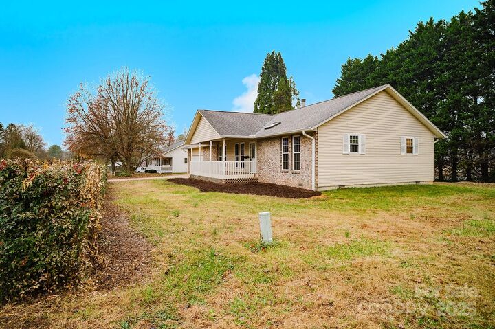 Property Photo: 13 Cameron Drive NC 28729