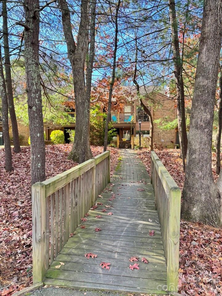 Property Photo: 50 Ravencroft Lane NC 28803