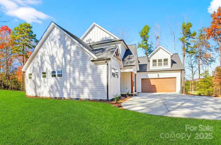 Property Photo:  51 Windsor Drive  NC 28681 