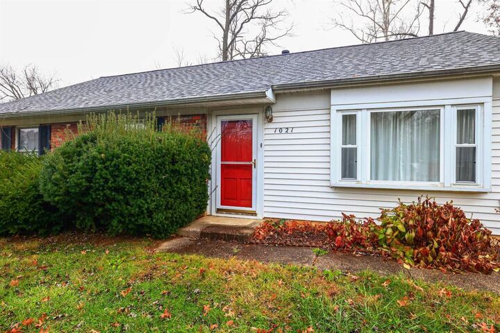 Property Photo:  1021 Newcastle Drive  OH 45231 