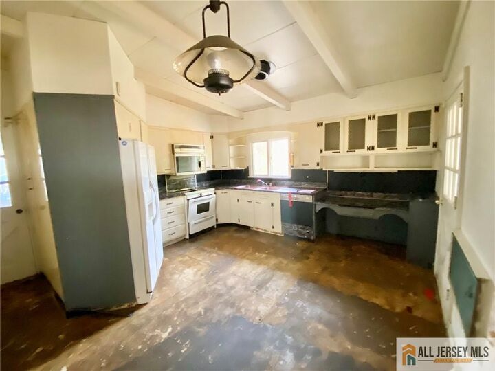 Property Photo:  323 Concord Avenue  NJ 08618 