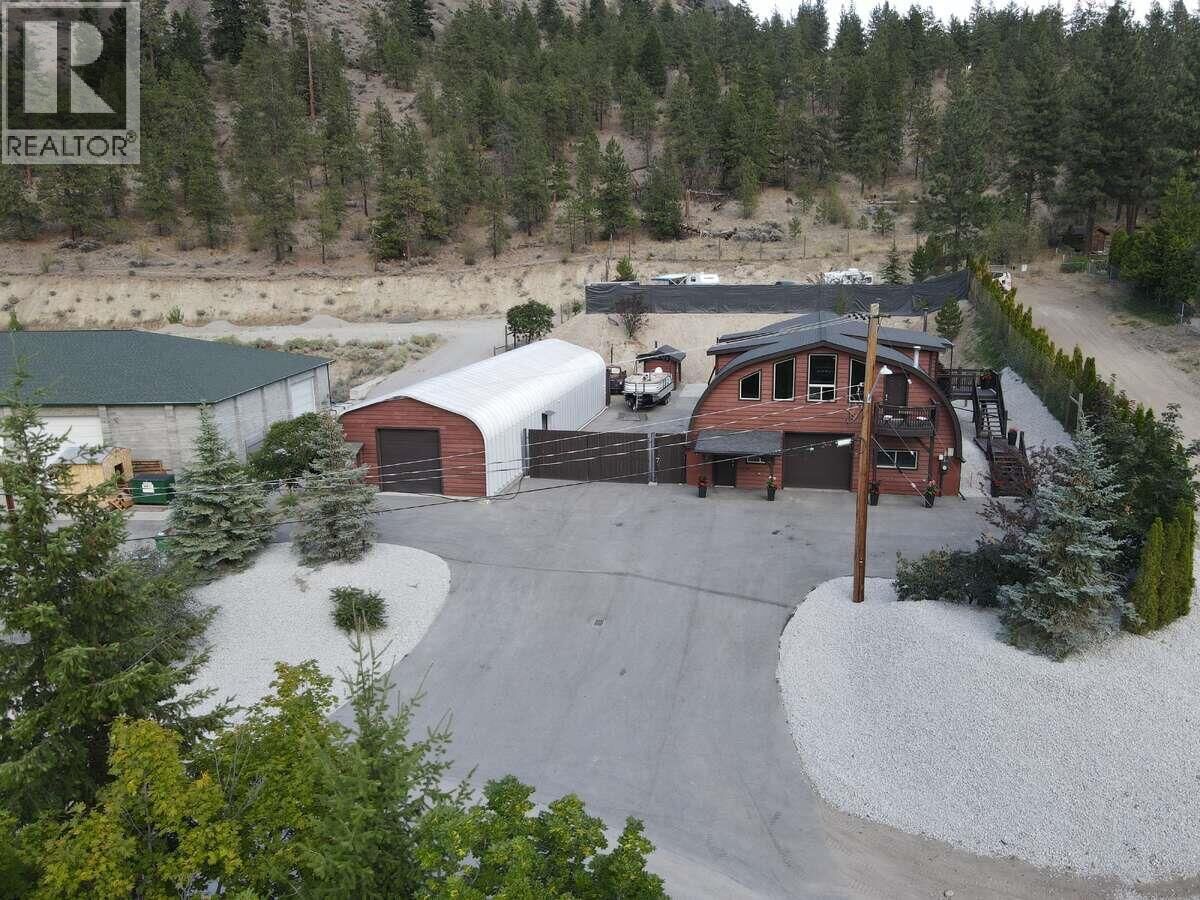 Property Photo: 9200 Shale Avenue BC V0H 1Z2