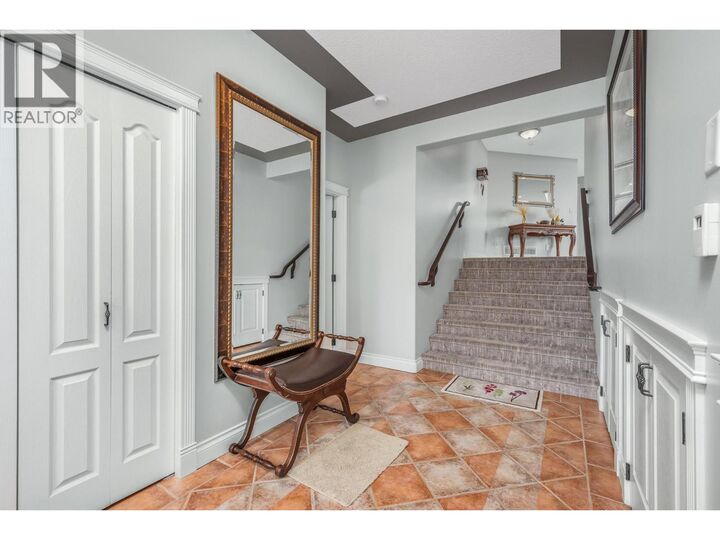 Property Photo: 3473 Lakeview Place 202 BC V0E 1V5