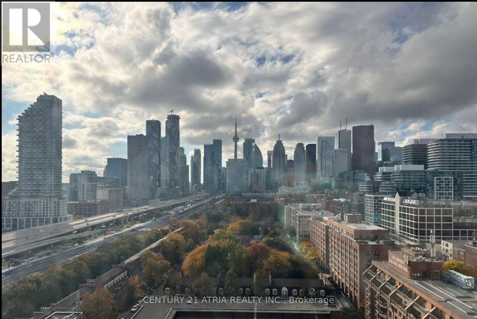 Property Photo:  35 Parliament Street 920  ON M5A 0S2 