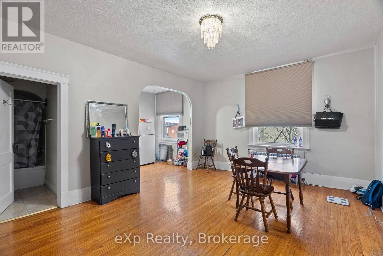 Property Photo: 109 Downie Street 33 ON N5A 1X2