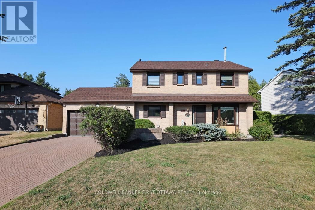 Property Photo:  338 Liard Street  ON K2S 1J8 