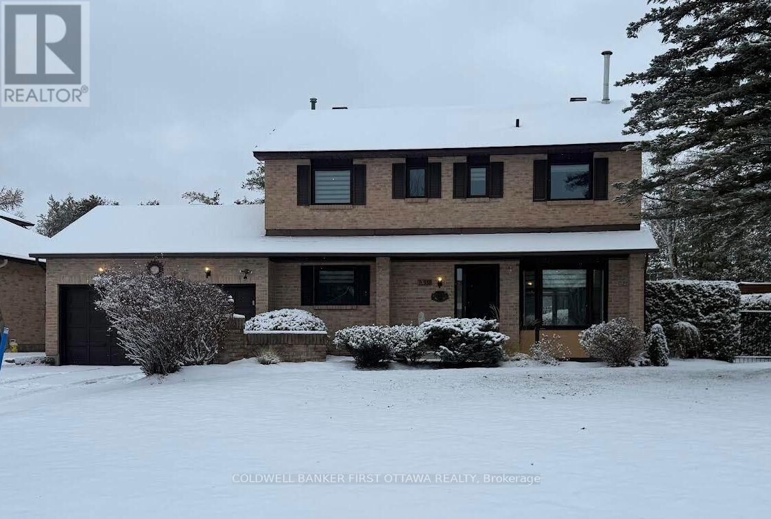 Photo de la propriété:  338 Liard Street  ON K2S 1J8 