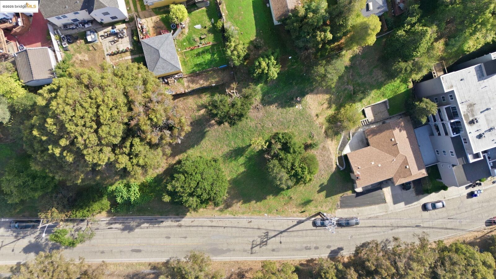 Property Photo:  9680 Mountain Blvd  CA 94605 