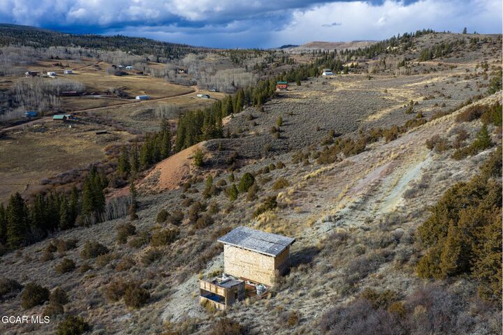 Property Photo:  1861 Gcr 19  CO 80459 