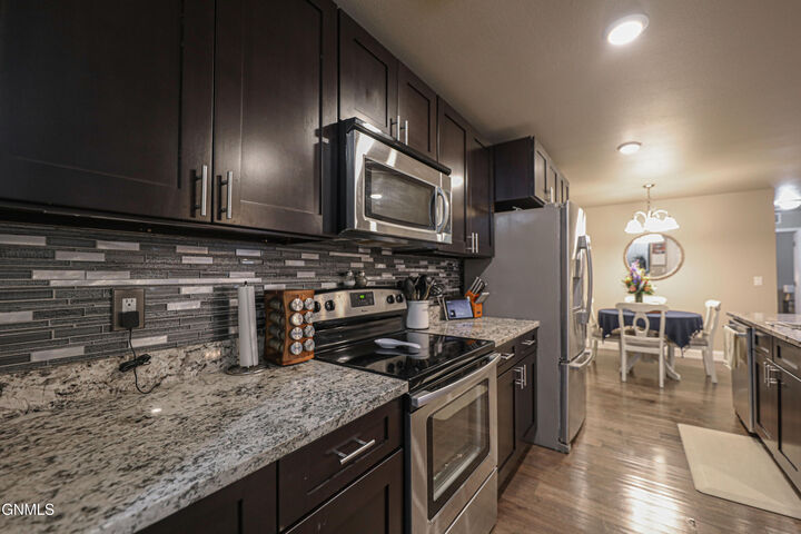 Property Photo:  829 Canada Avenue 10  ND 58503 