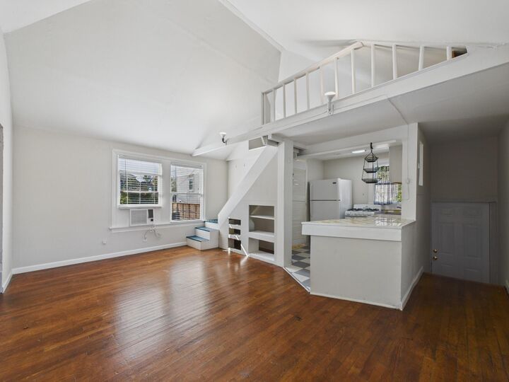 Property Photo: 1920 Richmond Avenue 17 TX 77098