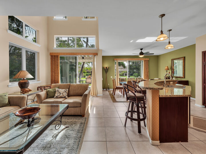 Property Photo:  69-200 Pohakulana Pl L4  HI 96738 