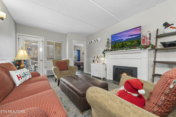 Property Photo: 102 Baskins Creek Bypass 506 TN 37738