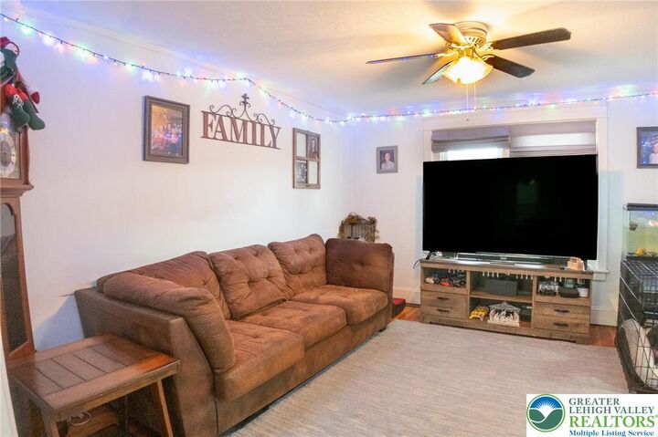 Property Photo:  1451 Stanley Avenue  PA 18103 