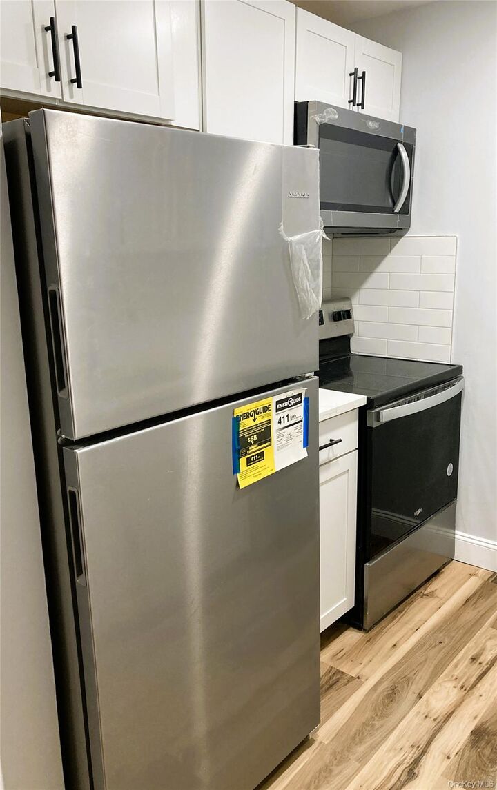 Property Photo:  130 Colonial Parkway 1C  NY 10710 