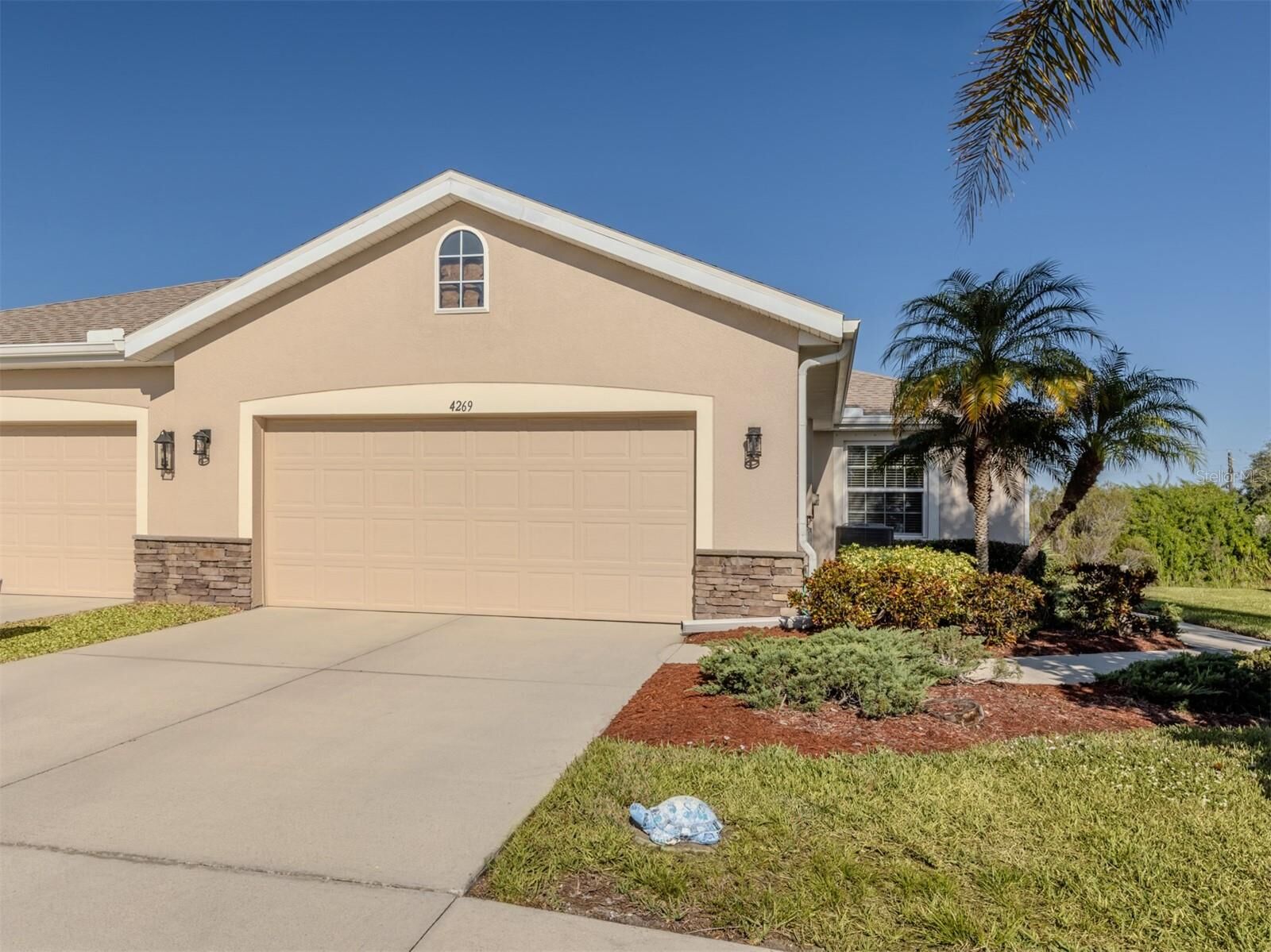 Property Photo:  4269 Lenox Boulevard  FL 34293 