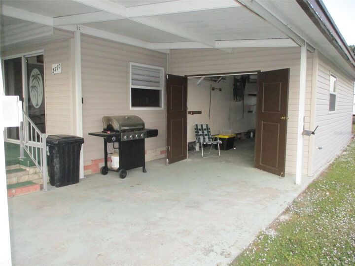 Property Photo: 3710 Castle Drive FL 33540