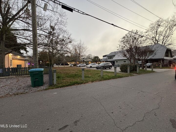 Property Photo: 1115 Desoto Street MS 39564