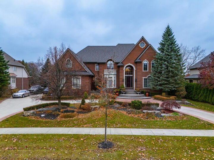 Property Photo:  5520 Whitehall Boulevard  MI 48306 