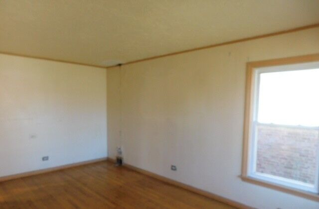 Property Photo: 1022 Eastern Avenue IL 60104