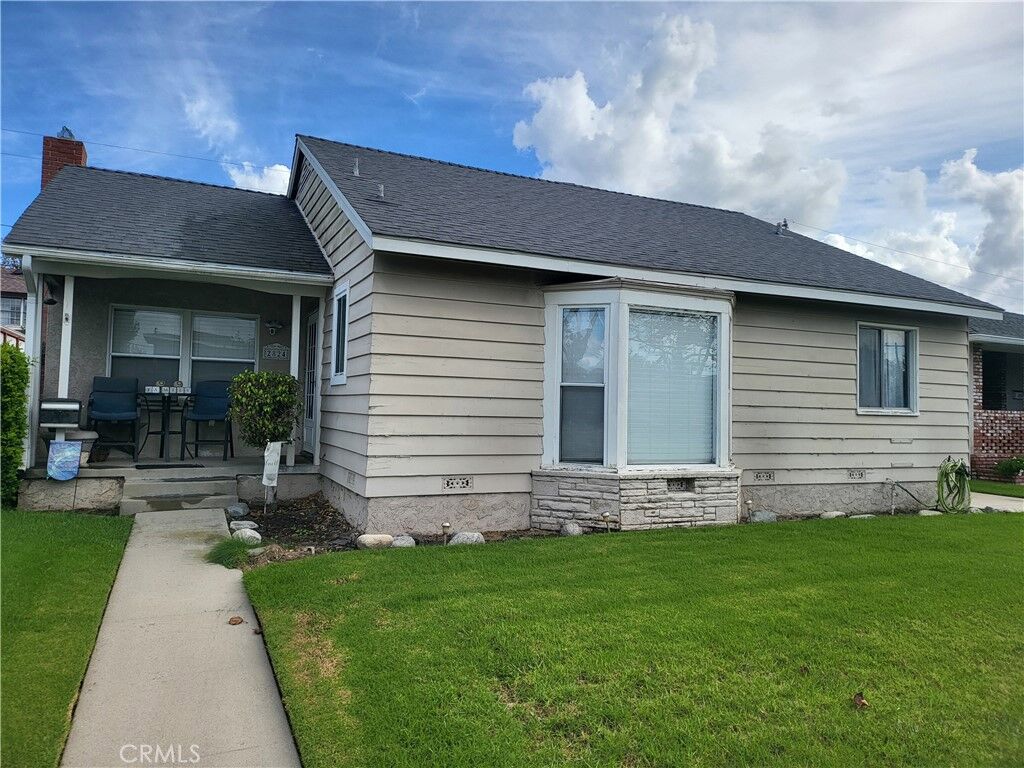 Property Photo:  2824 Monogram  CA 90815 