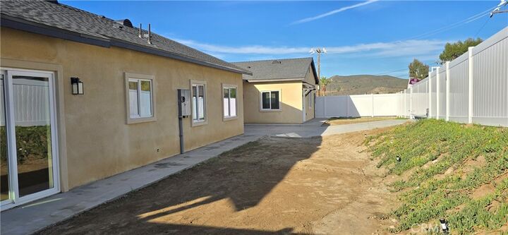 Property Photo:  237 E Prospect Street  CA 92530 