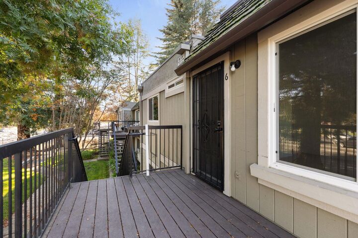 Property Photo:  102 Luna Grande Circle 6  CA 95834 