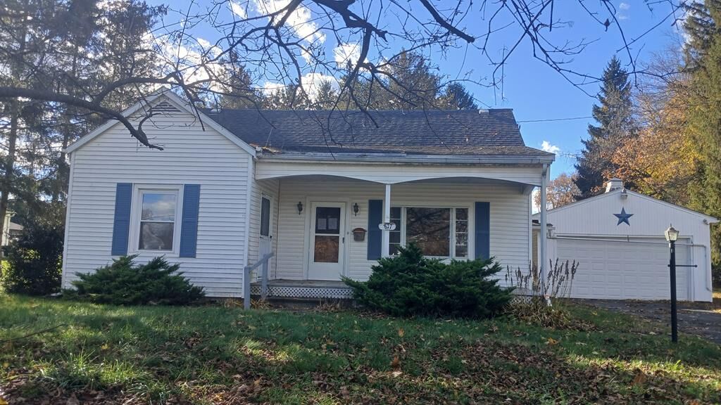 Property Photo:  1817 Pennsylvania Avenue  PA 18840 