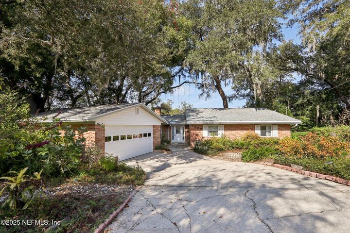 5709 St Isabel Drive  Jacksonville FL 32277 photo