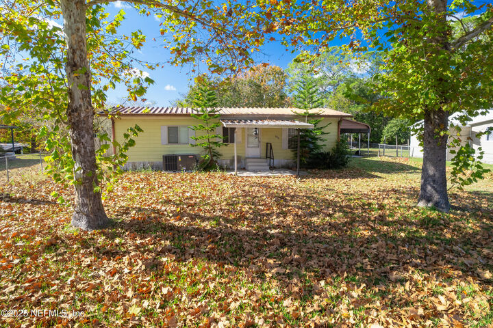 Property Photo:  125 Waterside Avenue  FL 32189 