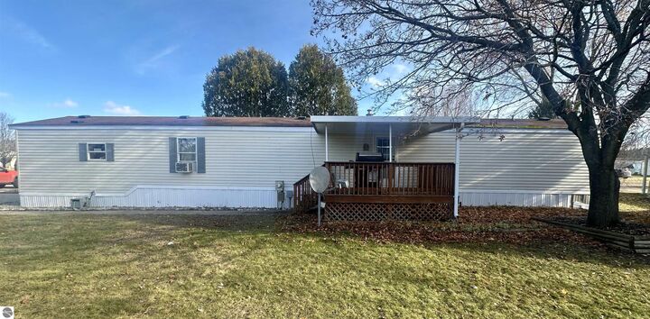 Property Photo: 403 Farm Lane MI 49601