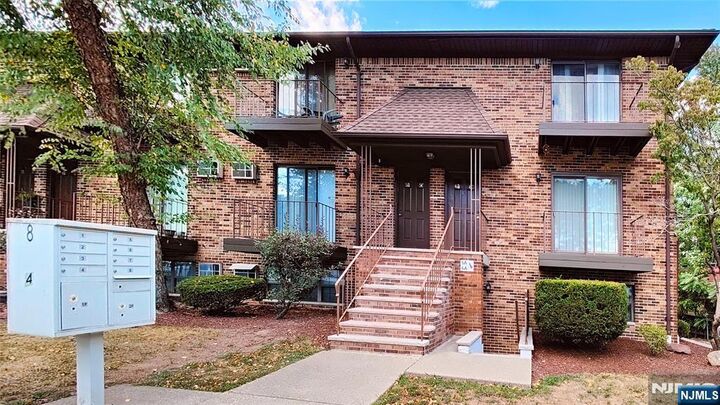 Property Photo:  8 Sewall Avenue B  NJ 07011 