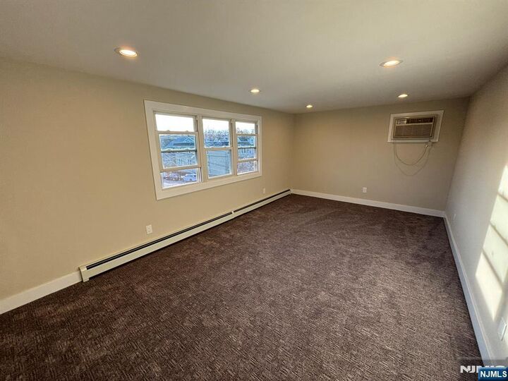 Property Photo:  219 Oakwood Avenue 2  NJ 07032 