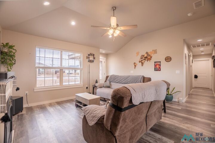 Property Photo: 105 Sombrero Road NM 88101