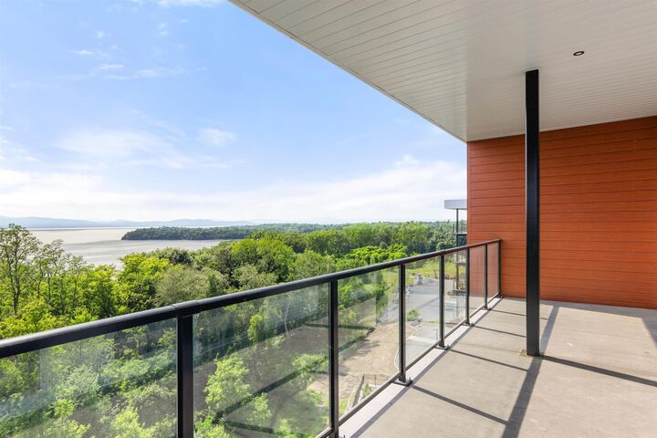 Property Photo:  125 Cambrian Way  VT 05401 