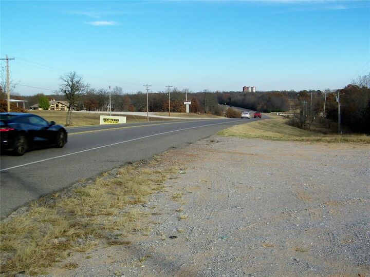Property Photo:  18500 E State Highway 9  OK 73026 
