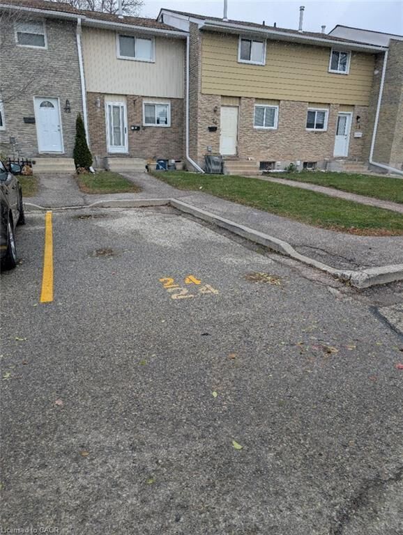 Property Photo:  423 Westwood Drive 24  ON N2M 5B5 