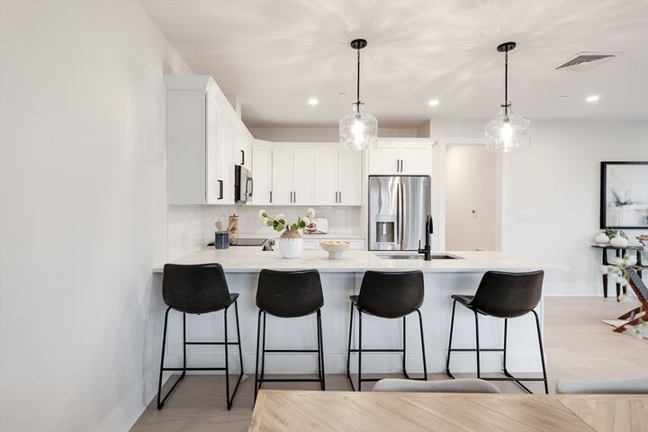 Property Photo:  62 Foundry St 202  MA 01880 