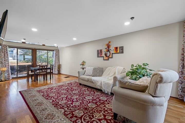 Property Photo:  140 Butternut Hollow 140  MA 01718 