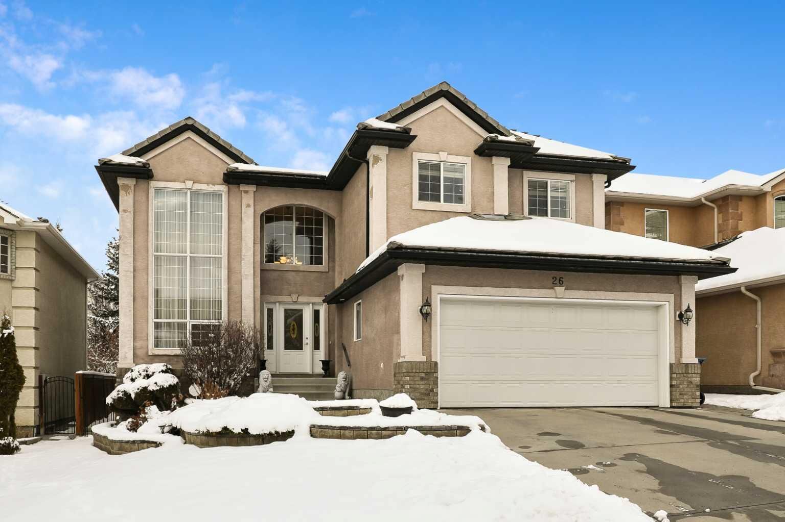 Property Photo:  26 Simcrest Manor SW  AB T3H 4K1 