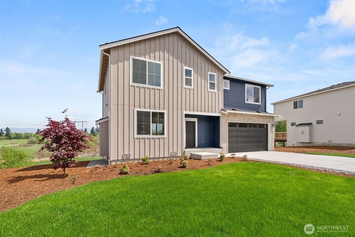 Property Photo:  3215  219th Avenue E  WA 98391 