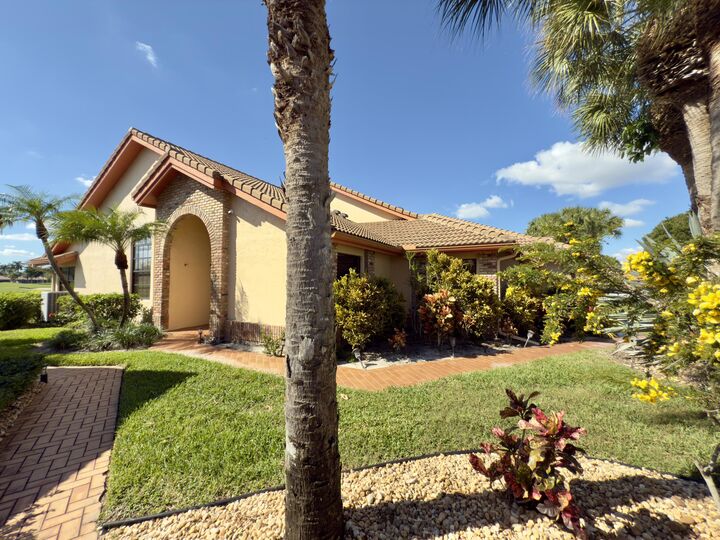Property Photo:  8491 Heather Place  FL 33472 