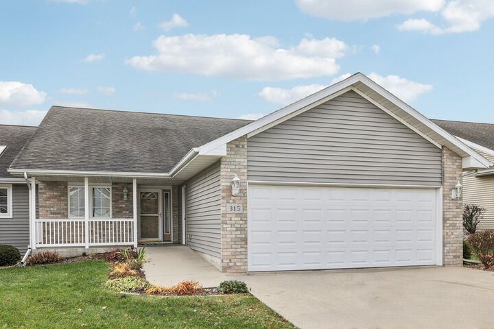 315 Pebble Brook Lane  Lodi WI 53555 photo