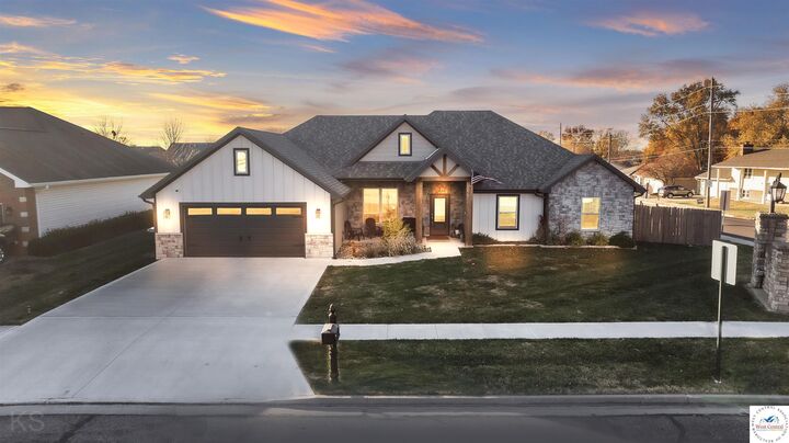 Property Photo:  3200 Buckingham  MO 65301 