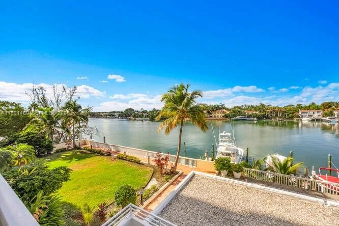 Property Photo:  5600 Collins Ave 4H  FL 33140 