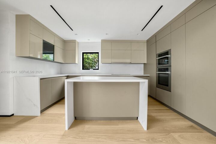 Property Photo:  1520 W 22nd St  FL 33140 